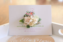 Load image into Gallery viewer, Floral clip - buttercream