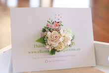 Load image into Gallery viewer, Floral clip - buttercream
