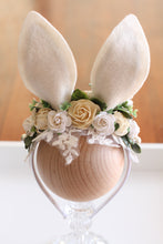 Load image into Gallery viewer, Bunny ears Headband - butter (cream)