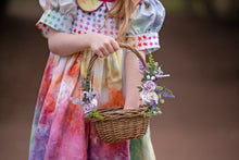 Load image into Gallery viewer, Flower Basket - Violet