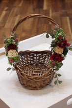Load image into Gallery viewer, Floral Basket - Jingle bells