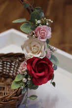 Load image into Gallery viewer, Floral Basket - Be my Valentine