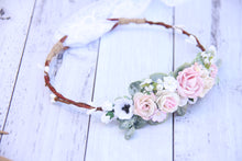 Load image into Gallery viewer, Amelia flower crown
