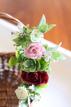 Load image into Gallery viewer, Floral basket - Divinity