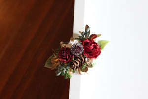 Floral clip - Pine