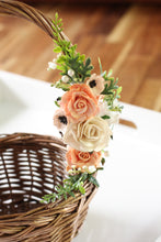 Load image into Gallery viewer, Floral basket - Perfectly Peach