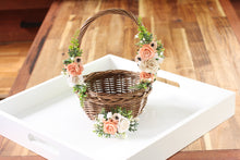 Load image into Gallery viewer, Floral basket - Perfectly Peach
