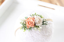 Load image into Gallery viewer, Floral headband/Clip - Perfectly peach