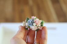 Load image into Gallery viewer, Floral clips - Alice