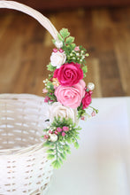 Load image into Gallery viewer, Floral basket - Barbie