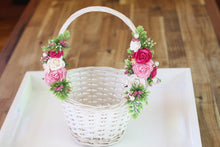 Load image into Gallery viewer, Floral basket - Barbie