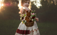 Load image into Gallery viewer, Floral basket - Divinity